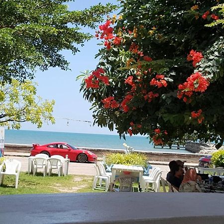 ฟ้าทะลายโจรรีสอร์ท Prachuap Khiri Khan Extérieur photo
